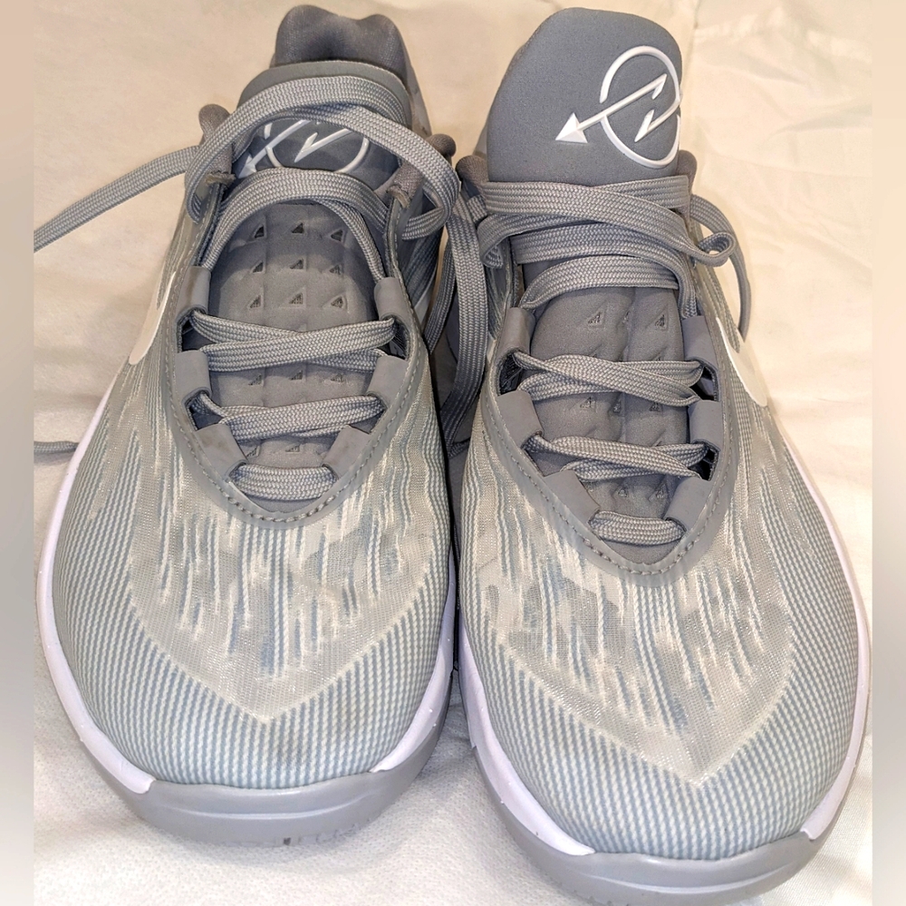 Nike Air Zoom GT Cut Version 2.0 Men's  Shoes - Picture 2 of 12